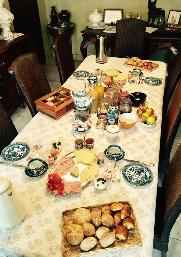 B&B La Corneille Μπριζ Εξωτερικό φωτογραφία